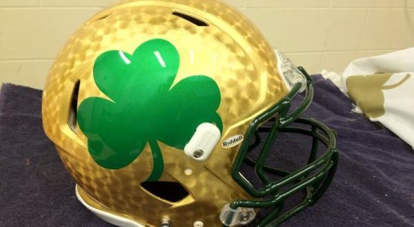 notre-dame-football-helmet.jpg