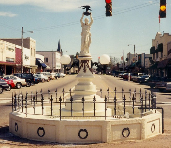 BollWeevilMonumentNewSM1.jpg
