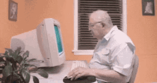 computer-old-man.gif