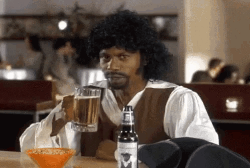 dave-chappelle-drinking-beer.gif